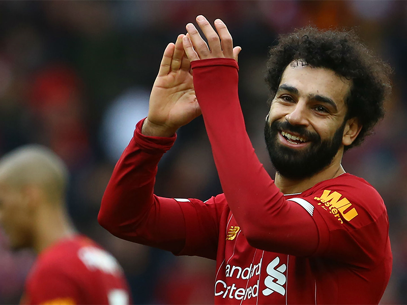 محمد صلاح  يتجاهل توزيع جوائز The Best  باللعب مع ابنته